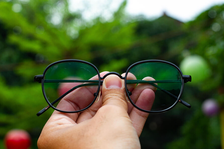 Photosensitive store glasses lenses